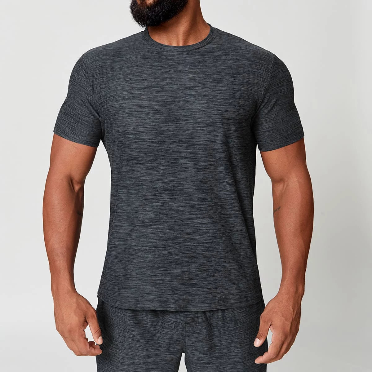 AZAD Ravā T-Shirt