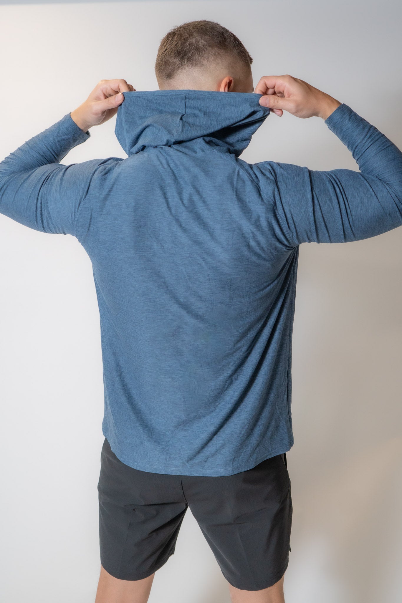 AZAD Ravā Hoodie