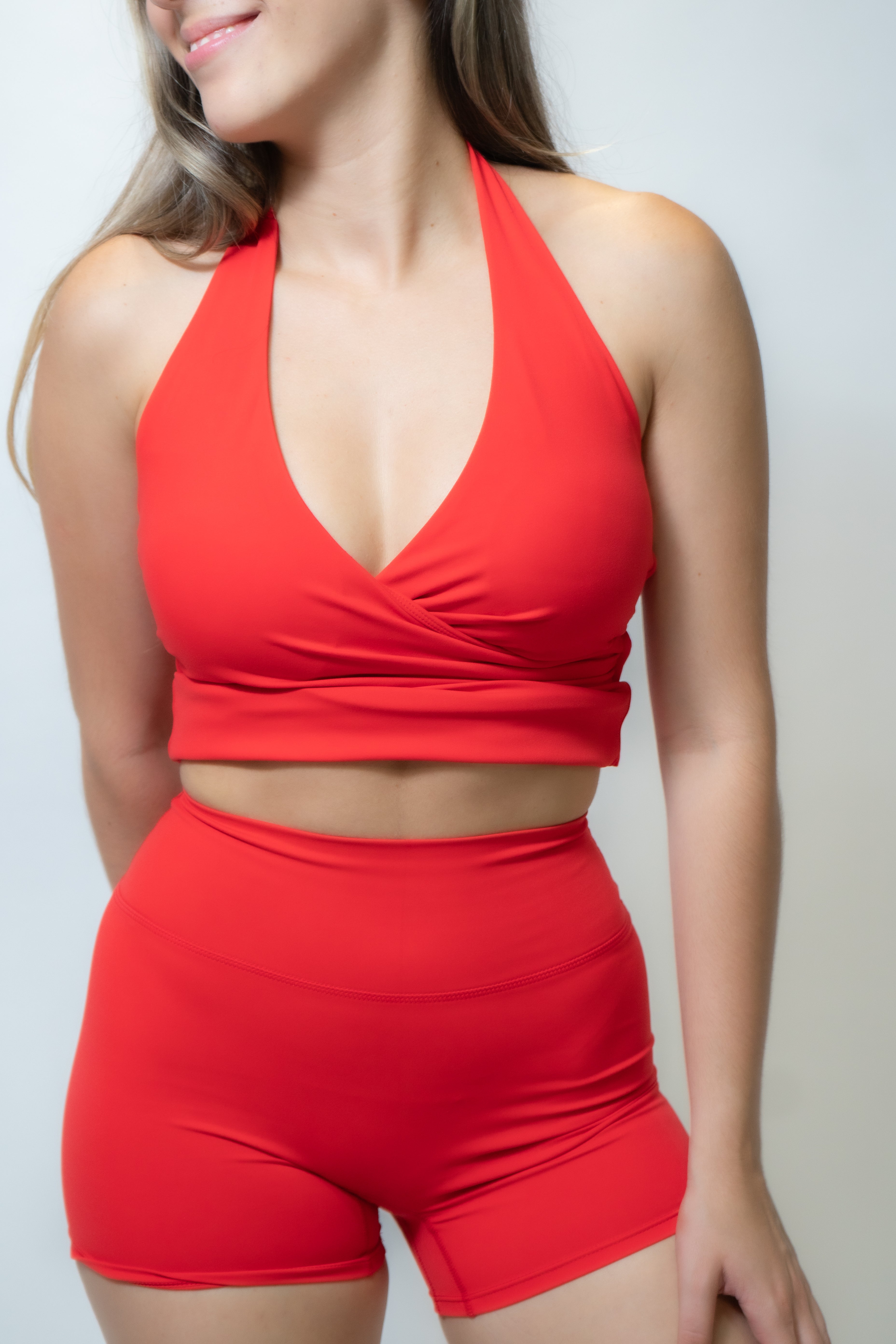 AZAD Parvaz Top Halter