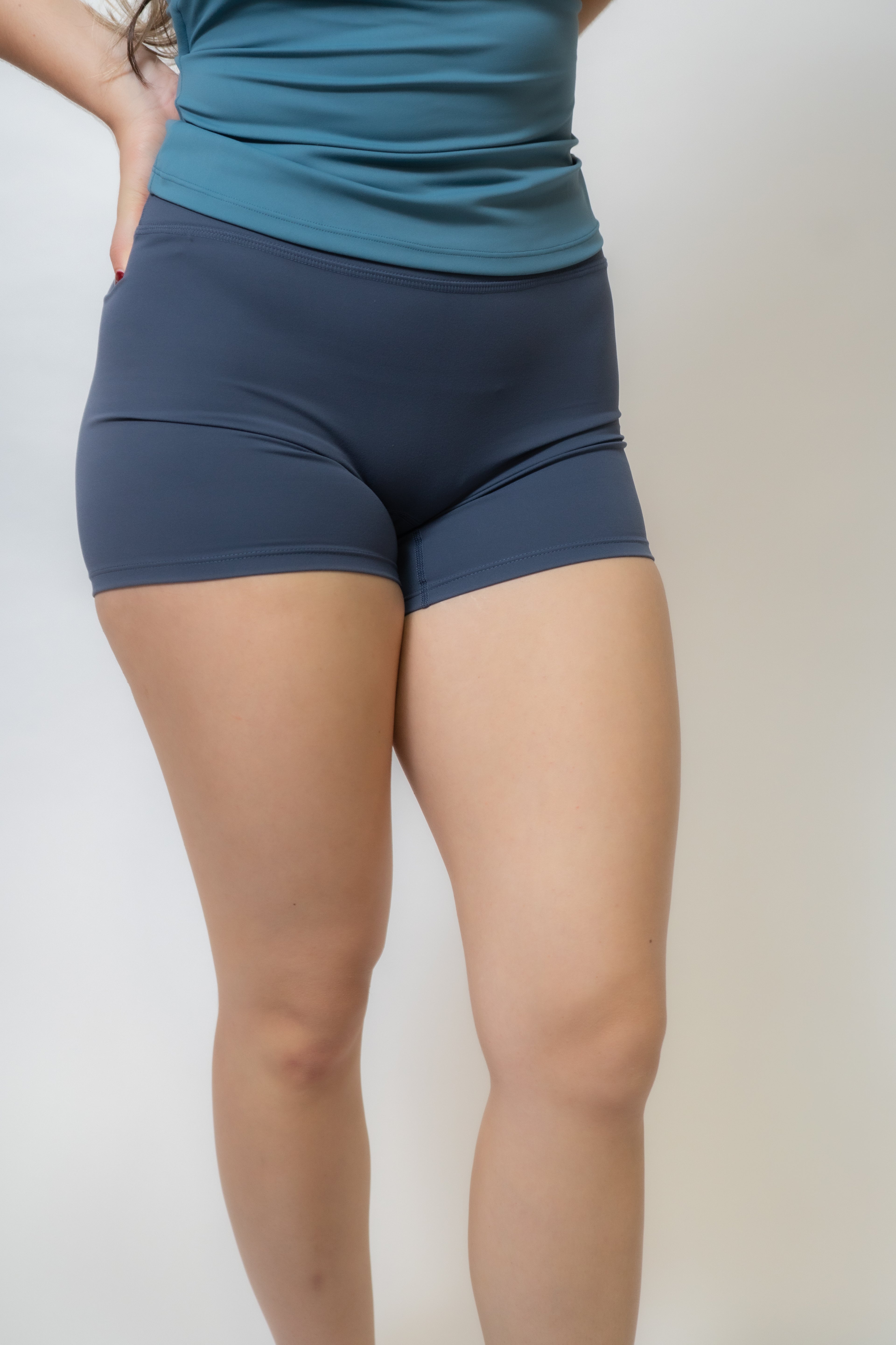 AZAD Parvaz Shorts